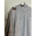 Luxulogy Grey Ribbed Short Sleeve Sweater Button Detail Women Size Large L Gray Photo 3