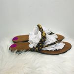 Italian Shoemakers  Leopard Animal Print Thong Sandals sz 8.5.  Photo 2
