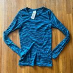 Under Armour Lightweight Camo Long Sleeve size M Photo 0