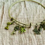 Charming Gold Charm Bracelet Photo 1