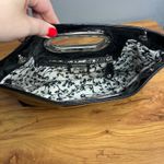 Tasche Black Patent Leather Fold Over Clutch Handbag Silver Tone Oval Handle Photo 4