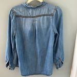 Matilda Jane Womens  Good Hart super soft and comfy size XS denim button down top Photo 3