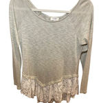 Umgee  Women Medium Shirt Long Sleeve Heathered Cream White Lace‎ Hem & Back Boho Photo 0