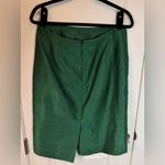 Le Suit Petite 12P Green Skirt Suit Old Money Classic Holiday Elegant Church Photo 9