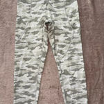 Aerie  Women’s Camo Chill Play Move Joggers Mid Rise‎ Size M Photo 0