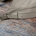 Stone‎ Mountain Taupe Leather Shoulder Bag Tan Photo 6