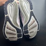 New Balance  870 Size 8.5 Lavender Pink Athletic Shoes Photo 6