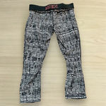 Nike Dri-Fit Women Legging Black White Geometric Elastic Waist crop size large Photo 3