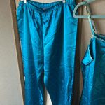 Elegant Satin Sleepwear Set l/xl Size undefined Photo 4