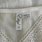 Ethyl white sleeveless lace Photo 1