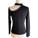 Lulus Lulu’s fitted exposed shoulder long sleeve top Photo 6