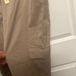 Max Studio Women's Soft Twill Cargo Jogger Pant Beige Tan Size Large NWT Photo 5