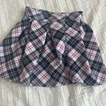 Bethany Mota plaid skirt  Photo 0