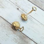 Vintage Clip On Earrings Photo 9