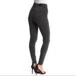 Madewell  10” High-Rise Skinny Grey Wash With Raw Hem Size 27 Photo 3