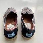 Toms NEW Women's Classic Alpargata Flats Slip On Size 6.5 Stripe Espadrille Photo 3