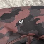 Lululemon Wunder Train High-Rise Tight 25" Photo 8