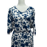 Acting Pro Navy and White Floral Knit V Neck Short Sleeve Dress by Size 1X Photo 10