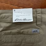 Eddie Bauer Women's Aspire Chino Shorts Photo 6