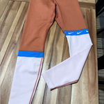  dri fit women’s Nike color block leggings XS Photo 0