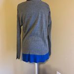 Ny Collection ❤️ New York collection V-neck sweater with a blue accent across the bottom Photo 1