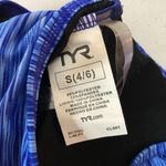Tyr. Womens Tankini Top Built In Bra Cutouts Removable Cups Racerback Blue S Photo 2