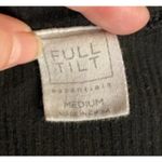 Full Tilt  Ribbed V-Neck Crop Tee Black Size M Stretch Fitted Top Photo 3