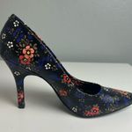 Nine West  Garisono black floral pointed toe high heels size 7 1/2 Photo 6