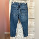 Topshop 1990’s style Petite ripped Mom jeans in mid blue, relaxed high waist 28P Photo 7
