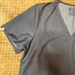 FIGS  Technical Collection Gray Set of Tops Scrubs Nurse XXL Medical Hospital Photo 3