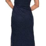 La Femme  Portrait Neck Cap Sleeve Lace Gown in Navy Size US 2 Photo 1