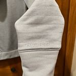 Under Armour  Gray Wisconsin Badgers Pullover Hooded Sweatshirt - Size Small Photo 6