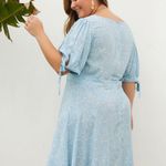 Boutique NEW Blue Floral Short Sleeve Dress Photo 2