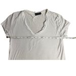None BRAND NEW W/O TAGS Liz & Sara Solid White Soft Comfy Tshirt Photo 1