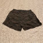 Sanctuary Social Standard by  Women’s Green Camouflage Shorts Size Large Photo 2