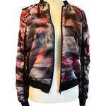 Onzie  flow yoga jacket zip front and zip pockets size s/m Photo 0