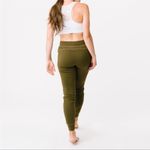 Zyia  Active Olive Green Unwind Athleisure  Joggers, EUC, Size Medium, MSRP $89 Photo 2