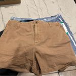 Old Navy  Women's Beige Khaki Everyday Elastic Waist Chino Shorts Stretch Large Photo 4