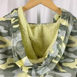 Flirtitude  Large Lightweight Camo Windbreaker Pullover Sherpa Hood Outdoor Photo 5