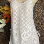 Doe & Rae ✅3/$30✅ NWT White Embroidered Sleeveless Corset Side Tie Tank Blouse | LARGE | Photo 2