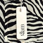 Glam NWT Ivory and Black Zebra Print Lightweight Windbreaker Jacket Size Medium Photo 6