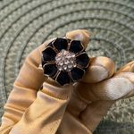 Simply stunning navy blue with gold colored trim and crystals flower ring EUC Size 6 Photo 7