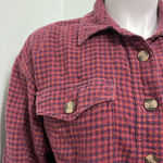 American Eagle  Cropped Flannel in Red Small Photo 3
