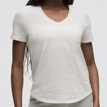 Lululemon Love V-Neck T-Shirt size 6 Photo 0
