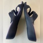 Crocs Women's Sandals with Black Straps and Lavender Footbed Photo 7