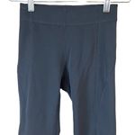 Ivy Park  LOW RISE SCULPTURED CAPRI LEGGING Photo 2