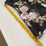 Torrid blouse short flutter sleeve V-neckline lace up back floral Sz 0 large Photo 2