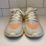 Adidas Ultraboost 21 Gray Peach White Running Shoes (FY0396) Women’s Size 7.5 US Photo 2