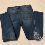 Express Jeans sz 6 faded feathered distressed cropped legging jean EUC Blue Photo 9