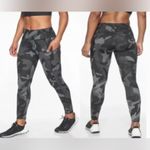 Athleta  Camo Contender 7/8 Womens Workout Yoga Stretch Leggings Photo 1
